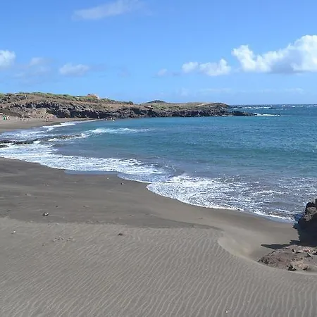 Matrimonial En Un Bajo Bano Compartido Areas Compartidas Σπίτι διακοπών Abades (Tenerife)