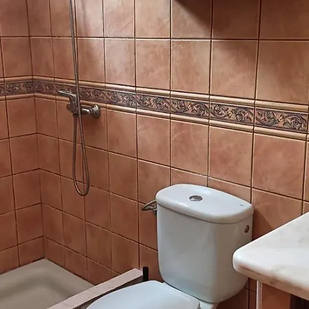 Matrimonial En Un Bajo Bano Compartido Areas Compartidas Σπίτι διακοπών