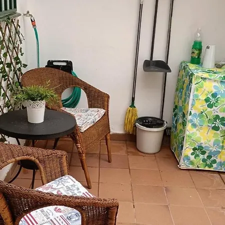 Σπίτι διακοπών Matrimonial En Un Bajo Bano Compartido Areas Compartidas *